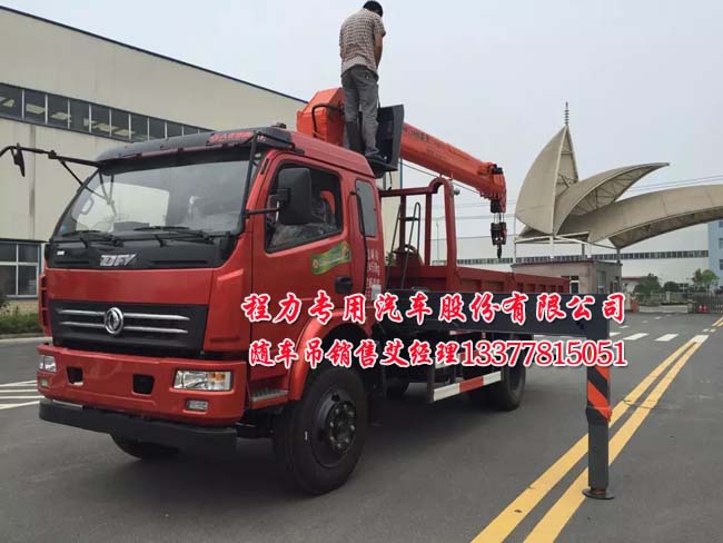 tcl空调电源灯亮开不开