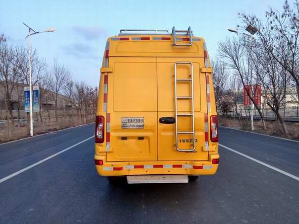 空调制冷四通阀带电吗