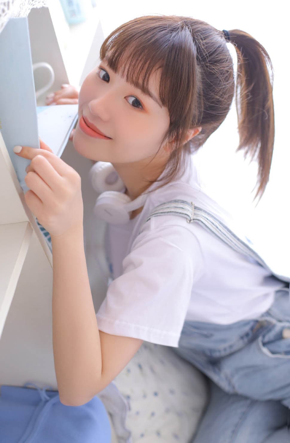 电脑指示灯不亮就死机
