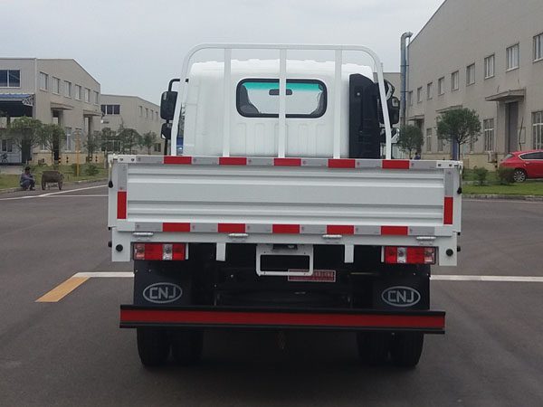 美的热水器有保险丝吗