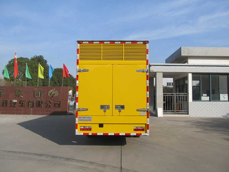 格力三相空调显示E0
